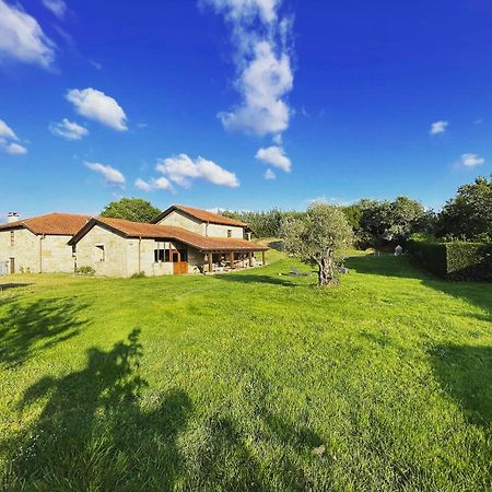 Casa De Campo Con Piscina, Entera O Por Habitaciones Amoeiro Ngoại thất bức ảnh