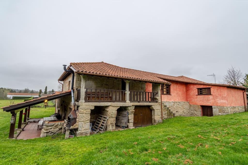 Casa De Campo Con Piscina, Entera O Por Habitaciones Amoeiro Ngoại thất bức ảnh